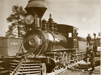 Train on the Atchison, Topeka & Santa Fe line